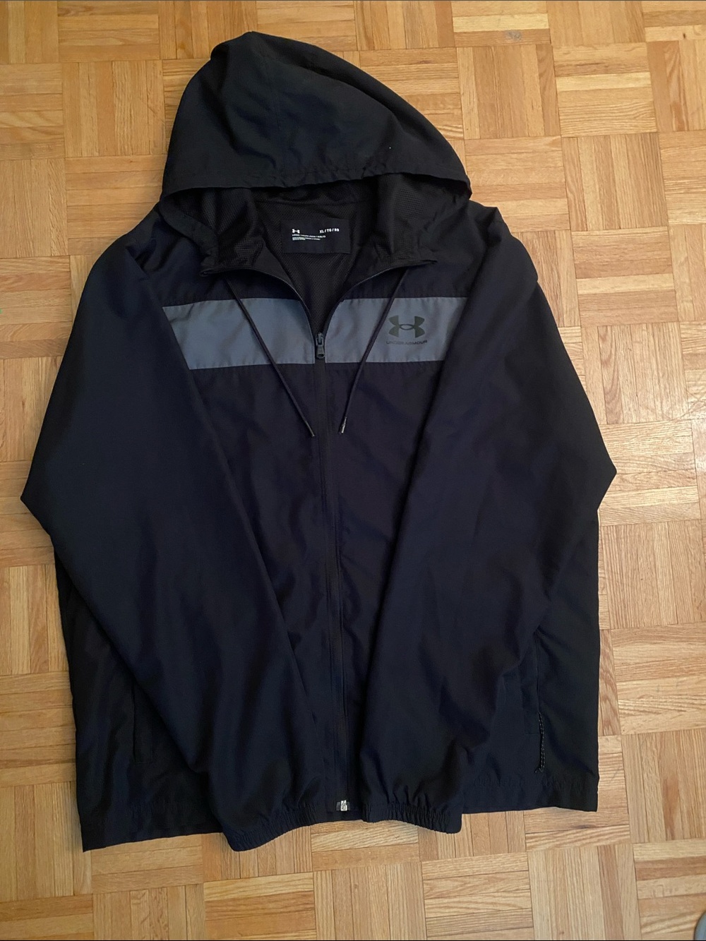 Black and Grey underarmour windbreaker